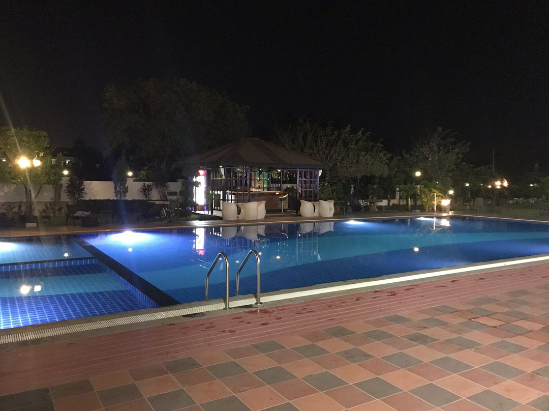 Royal Hinthar Hotel主图