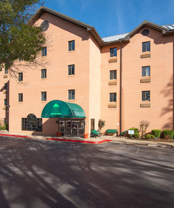 Guest Inn & Suites - Midtown Medical Center酒店图片