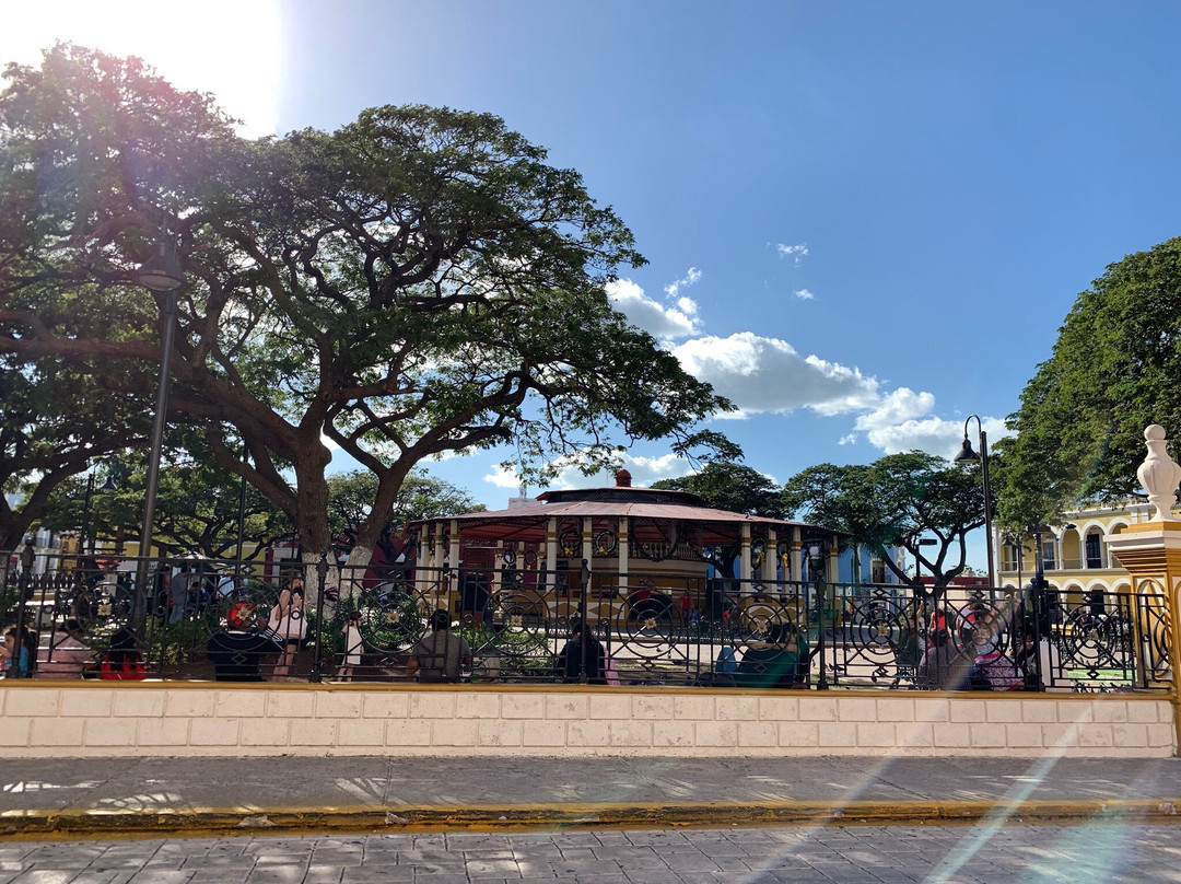 Plaza de la Independencia景点图片