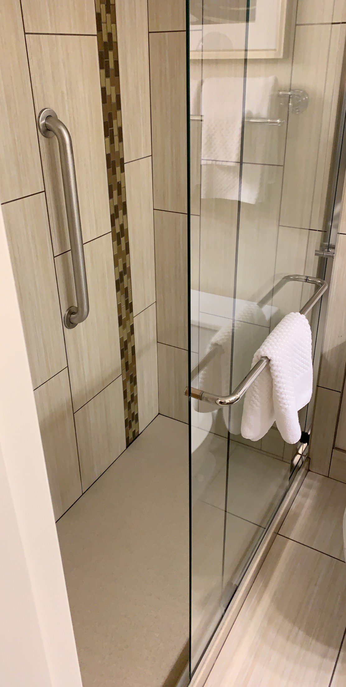 密尔沃基市中心希尔顿逸林酒店-浴室