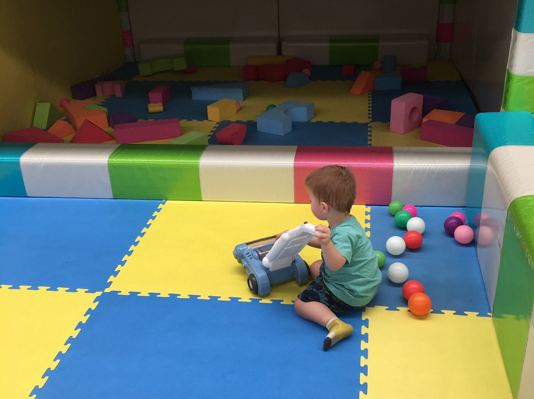 Playshed Cafe景点图片