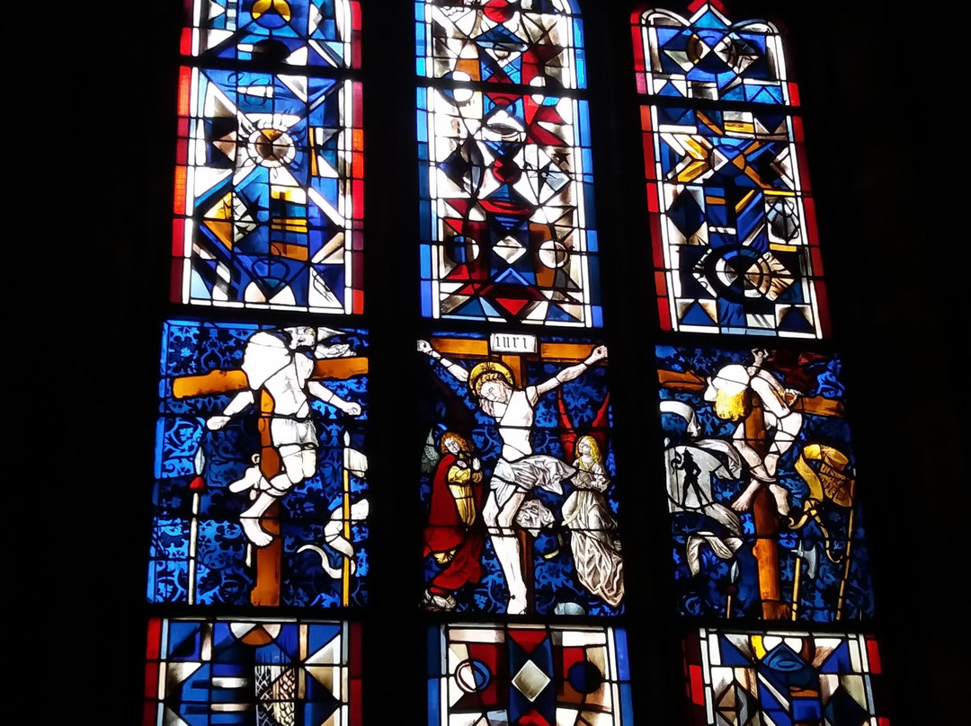 Eglise Sainte-Croix景点图片