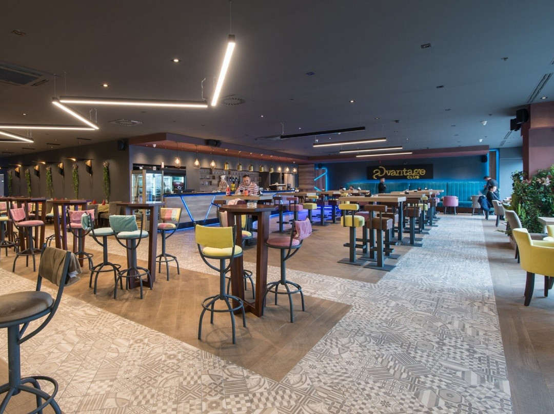 Advantage Club & Restaurant
