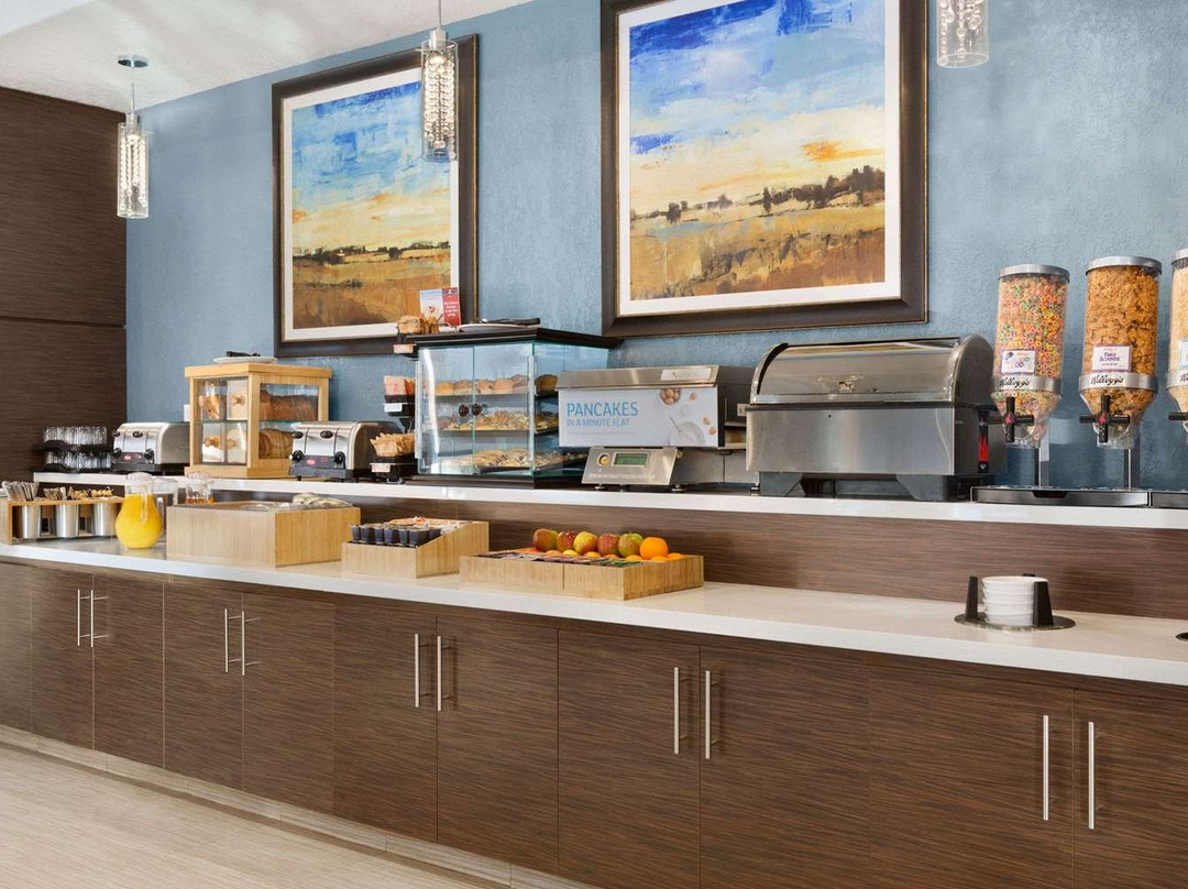 Days Inn & Suites By Wyndham Yorkton主图