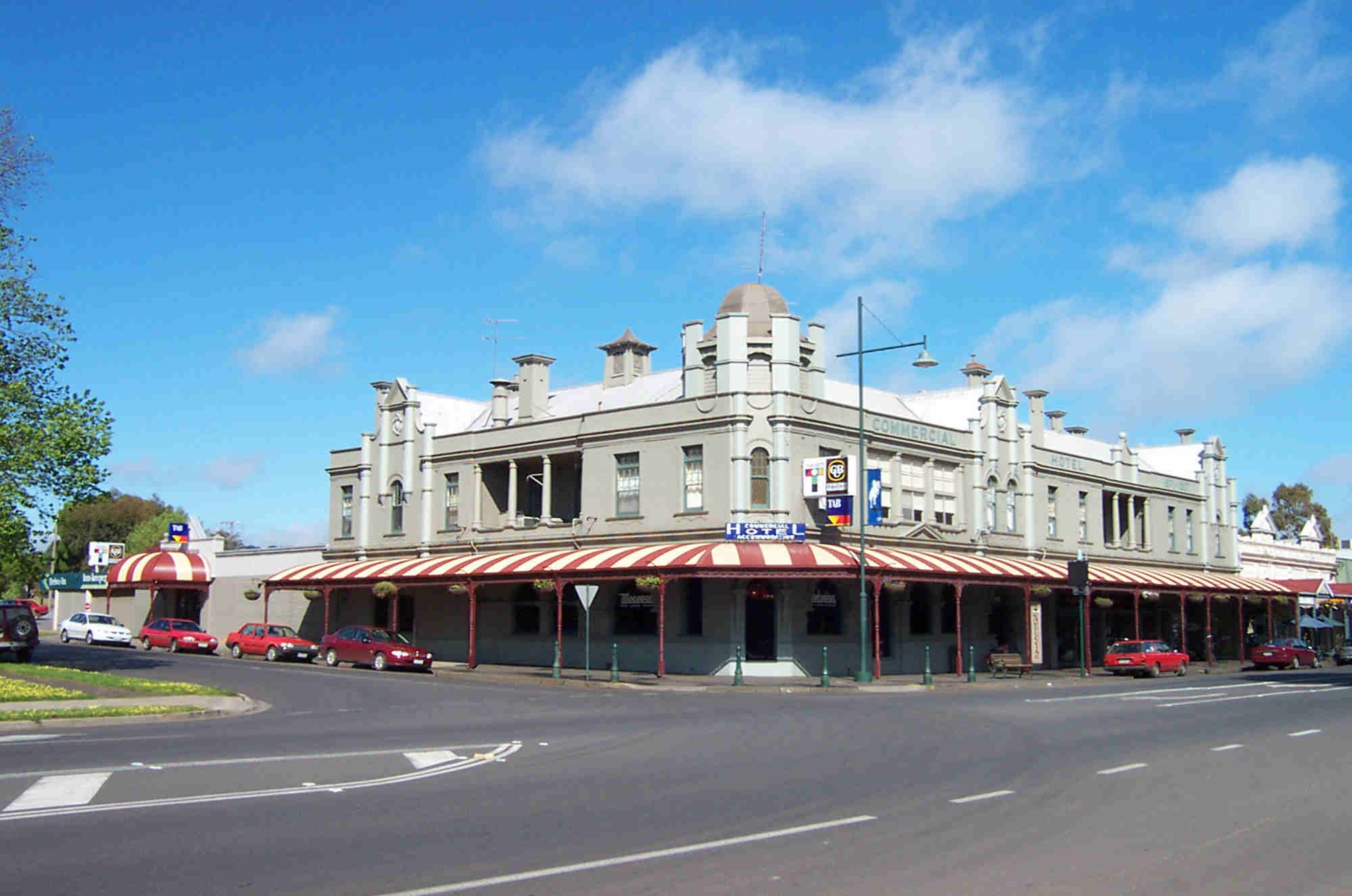 Madden's Commercial Hotel-浴室