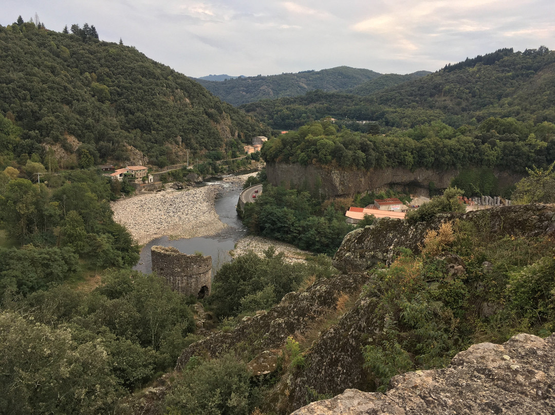 Château de Ventadour-Meyras必去景点
