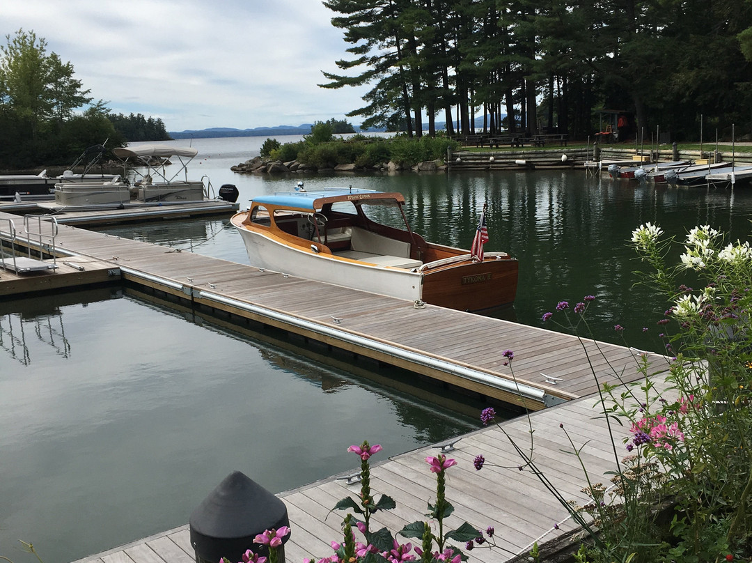 Migis Lodge on Sebago Lake主图
