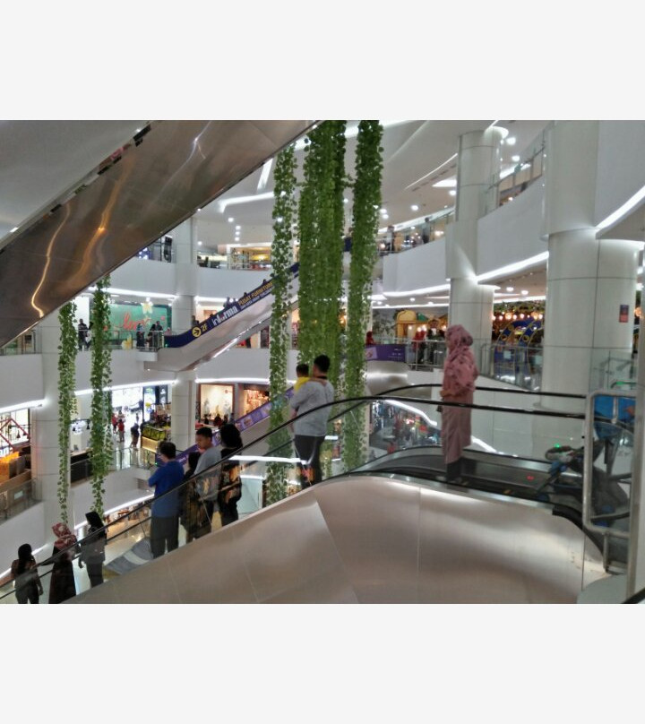 Lippo Plaza Jember-任抹必去景点