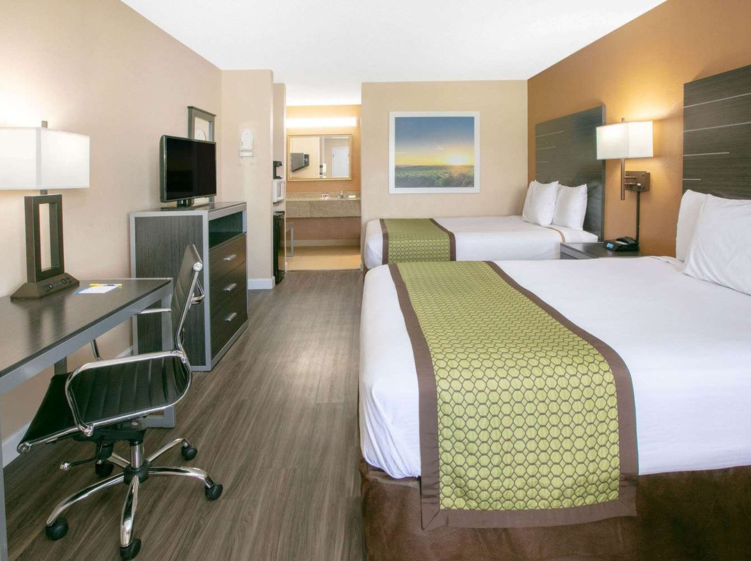 Days Inn by Wyndham Hamilton主图