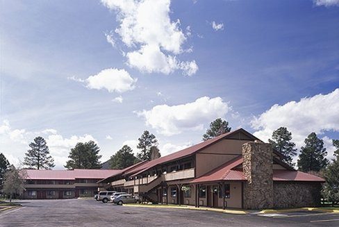 Branding Iron Motel主图