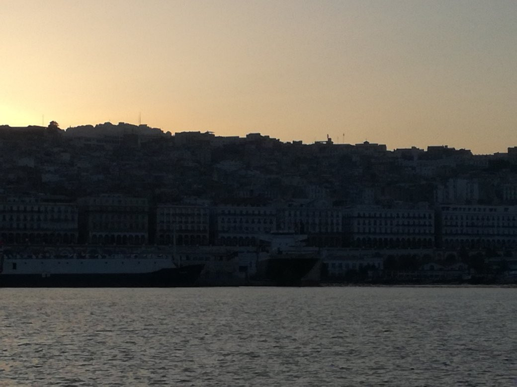 Port de la Madrague-Ain Benian必去景点