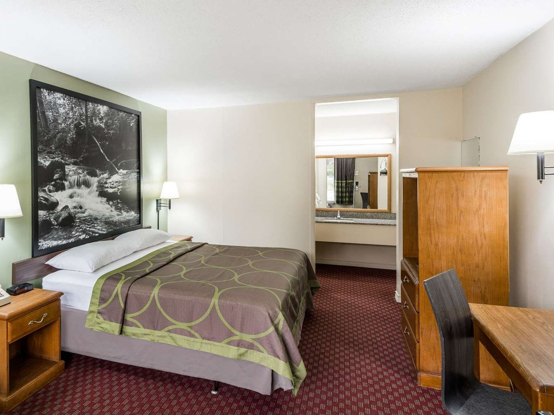 Super 8 by Wyndham Hope主图