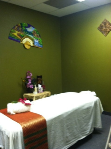 Malee Thai Massage-卡利斯佩尔必去景点