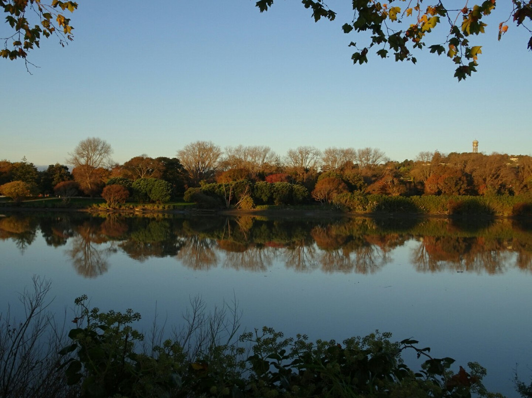 Riverside Motel主图