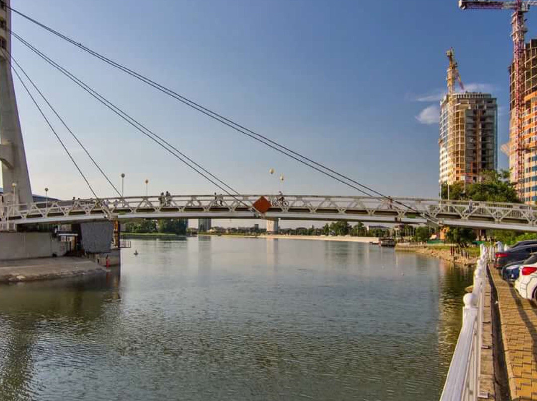 Potseluyev Bridge景点图片
