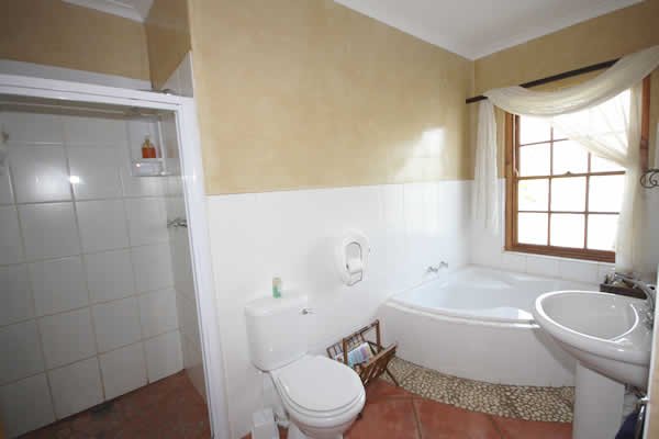 Finchley Farm Cottage-浴室