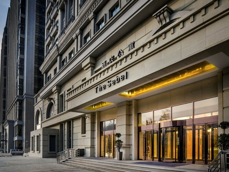 西宁新华联诗铂高级服务公寓雅高旗下主图