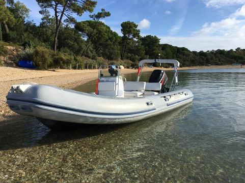 PZ Sailing-拉罗谢尔必去景点