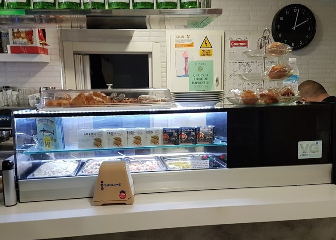 El Chiringuito del Carmen Cafe-Bar