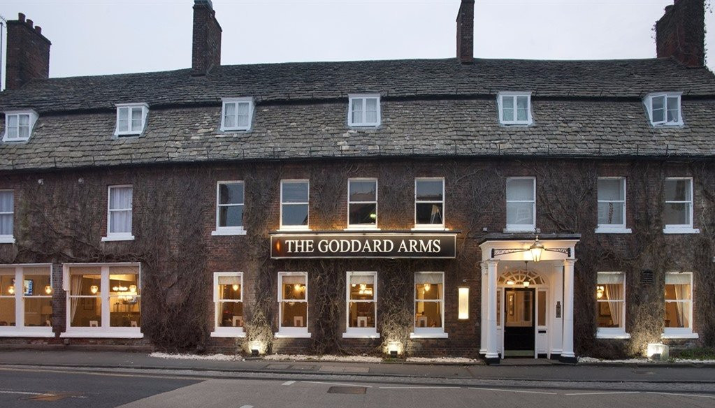 Wroughton酒店住宿-Goddard Arms