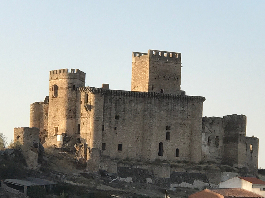 Peraleda de la Mata旅游景点-Castillo De Belvís De Monroy