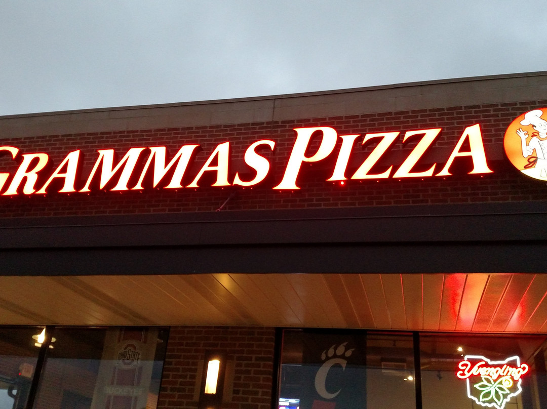 Mount Carmel餐馆和美食-Grammas Pizza