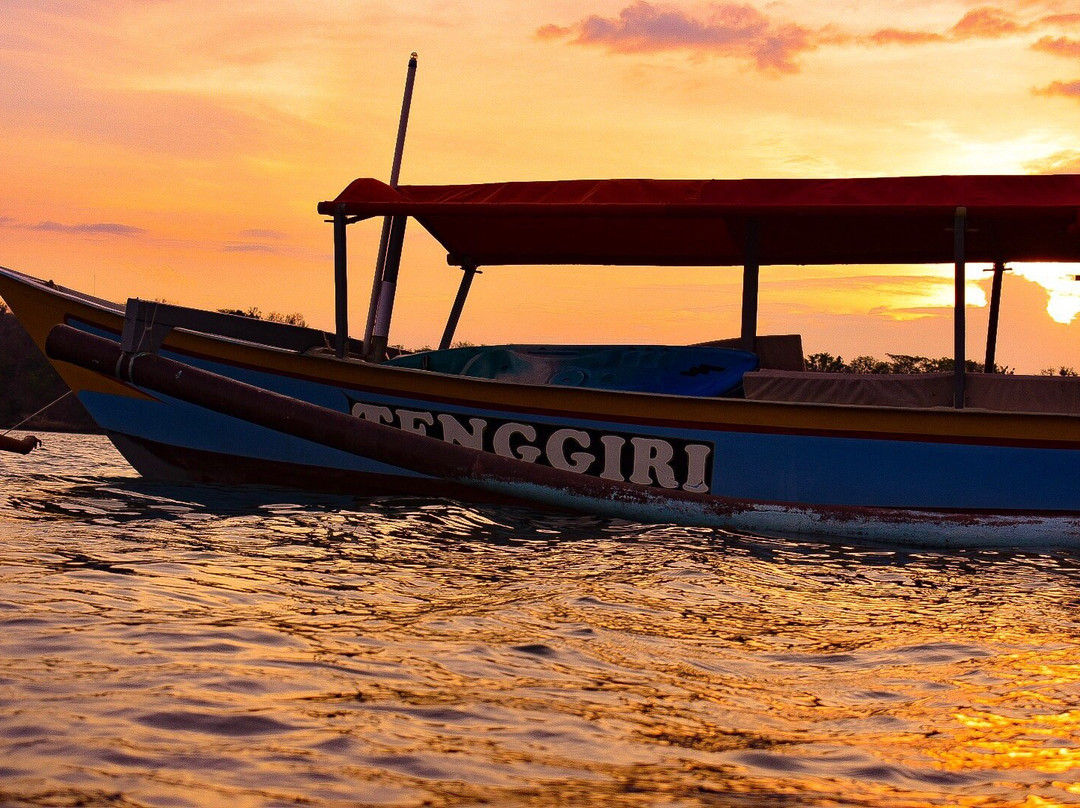White Sandy Beach Menjangan主图