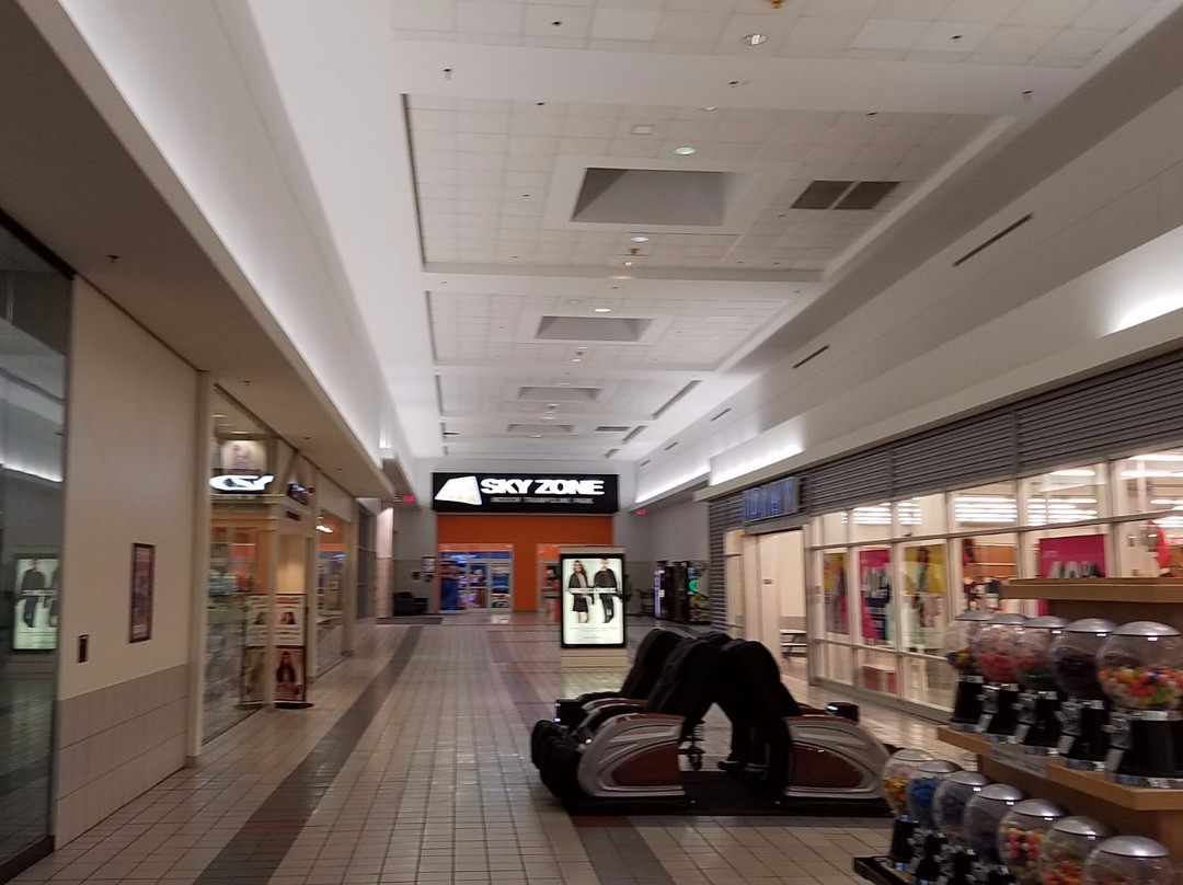 Liberty Tree Mall-丹弗斯必去景点