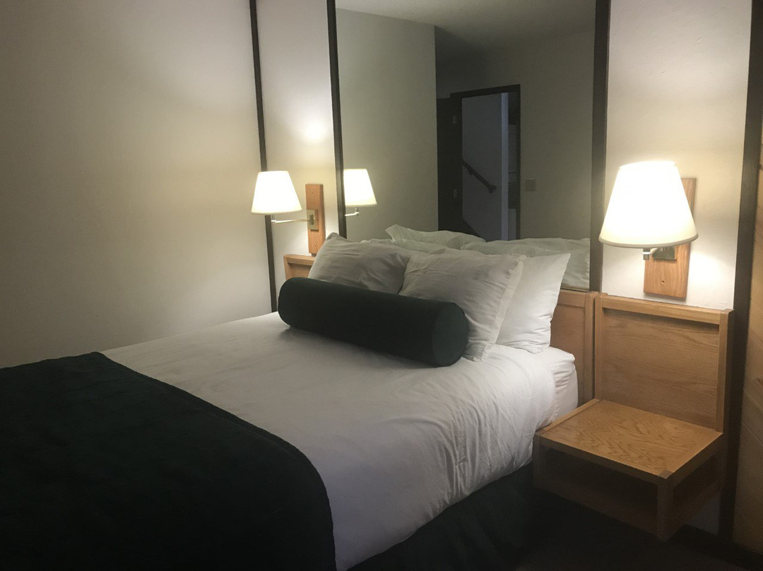 塔霍俱乐部度假酒店主图