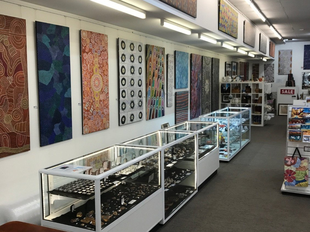 Mbantua Fine Art Gallery-爱丽斯泉必去景点