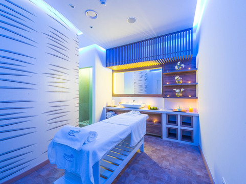 Aura Spa-普它肋斯必去景点