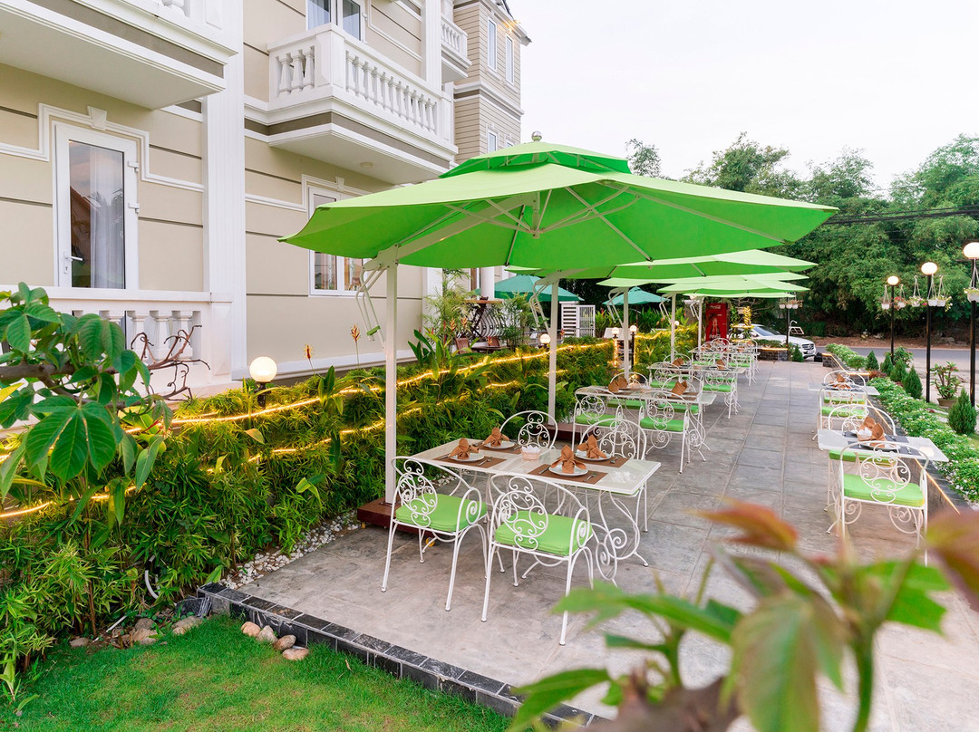 Golden Bell Restaurant & Cooking Class-会安必去景点