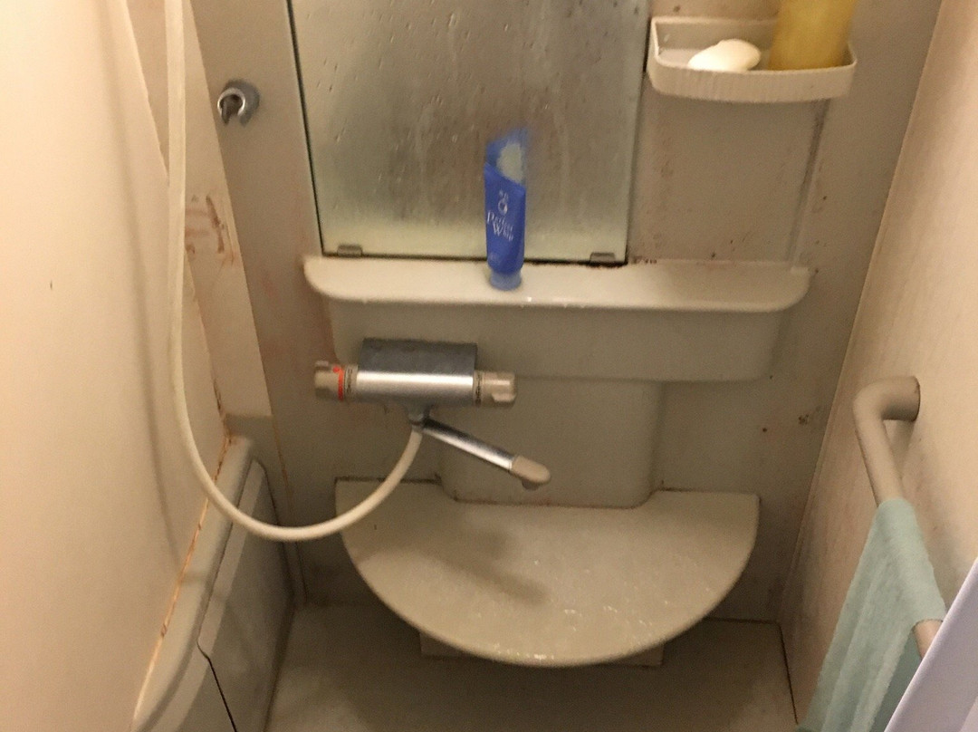 J背包客旅馆