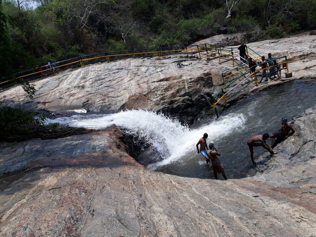 Kumbakkarai Falls-Theni必去景点