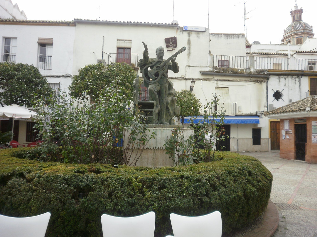 Monumento a Enrique Montoya-乌特雷拉必去景点