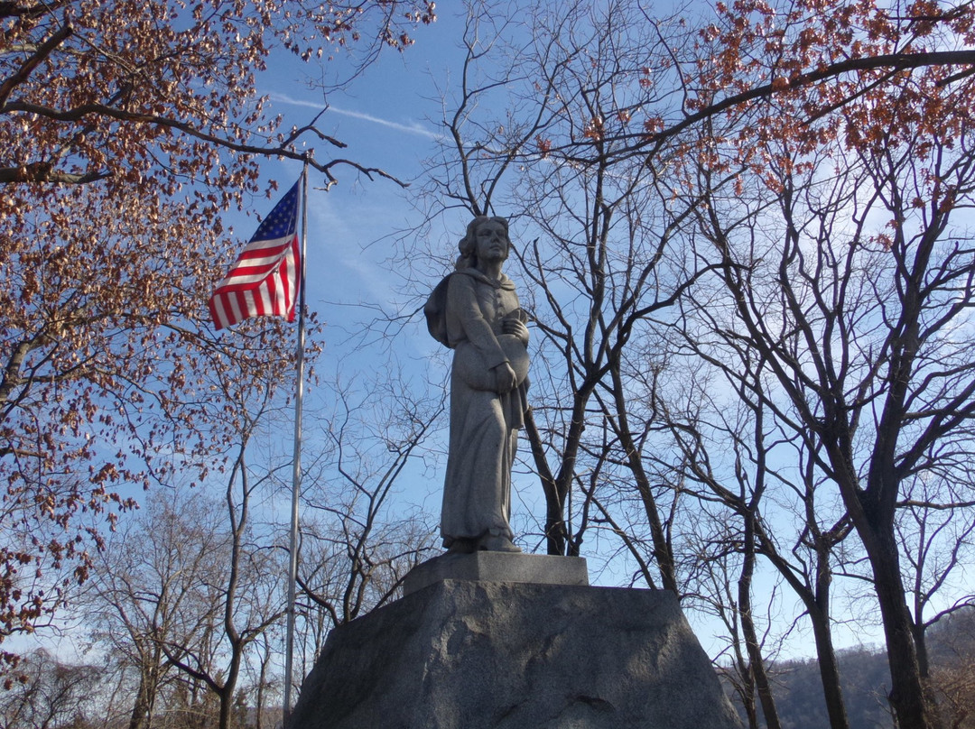 Betty Zane Monument-Martins Ferry必去景点