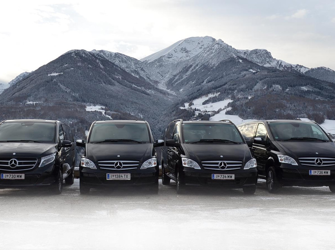 Innsbruck Taxi Transfer-茵斯布鲁克必去景点