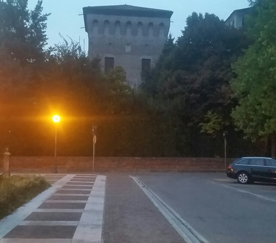 Castello di Sanguinetto景点图片