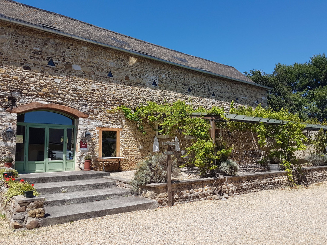 康迪鲁农场酒店主图