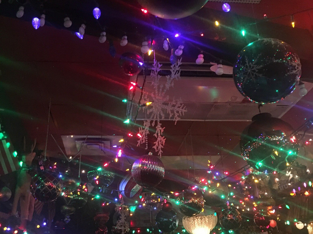 Cleo's Cocktail Lounge-阿普尔顿必去景点