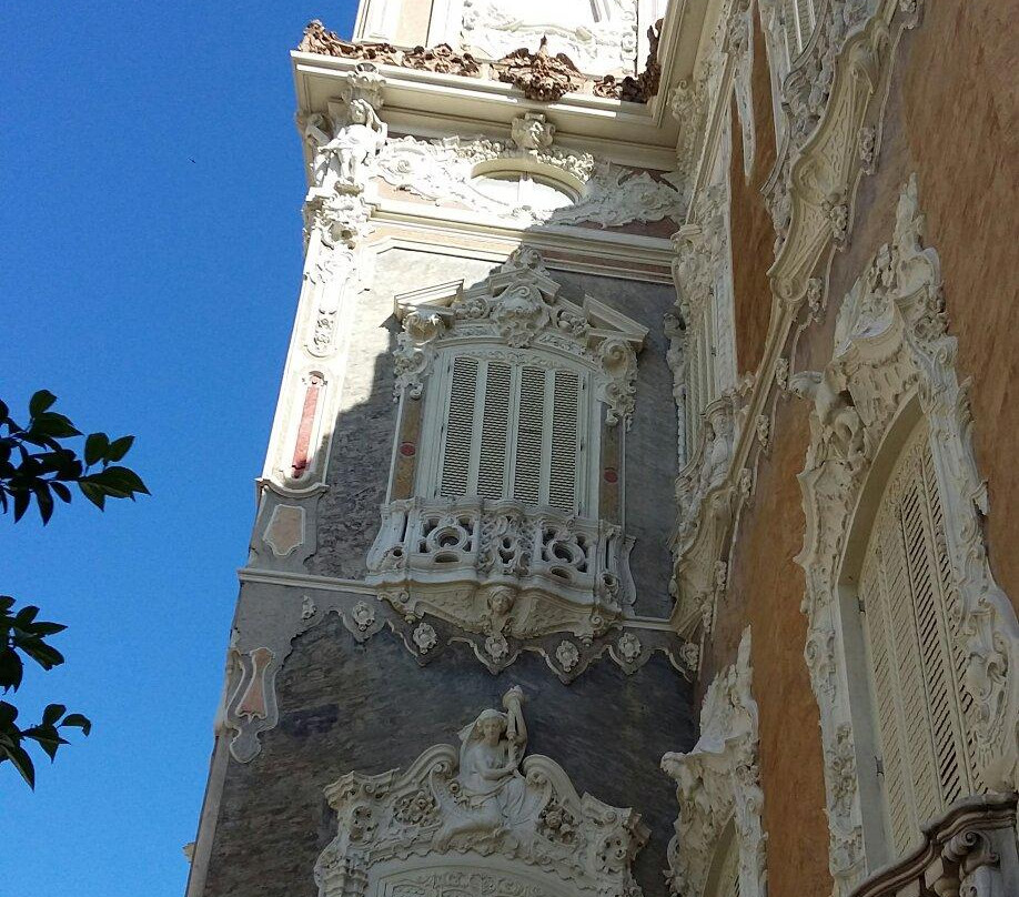 Palacio del Marques de Dos Aguas-Onil必去景点