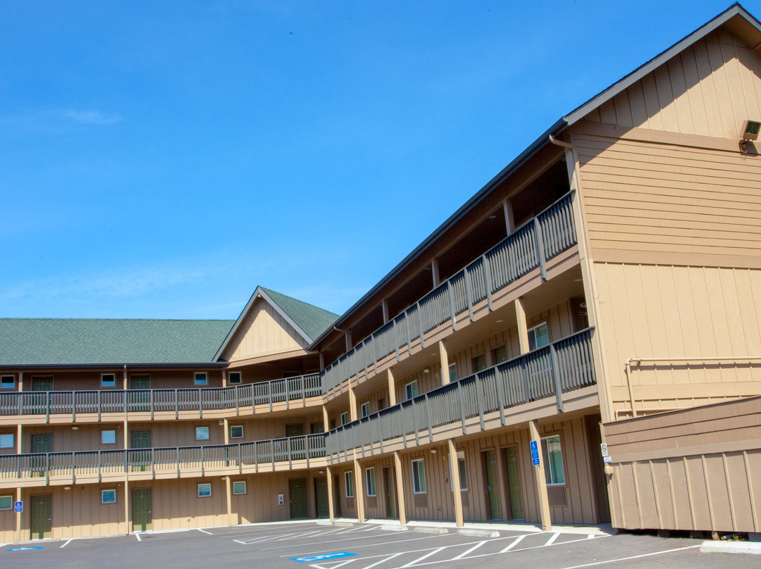 Life Northwest Rv & Lodging主图