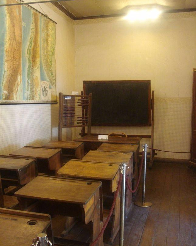 Casa Escuela Gabriela Mistral-Monte Grande必去景点