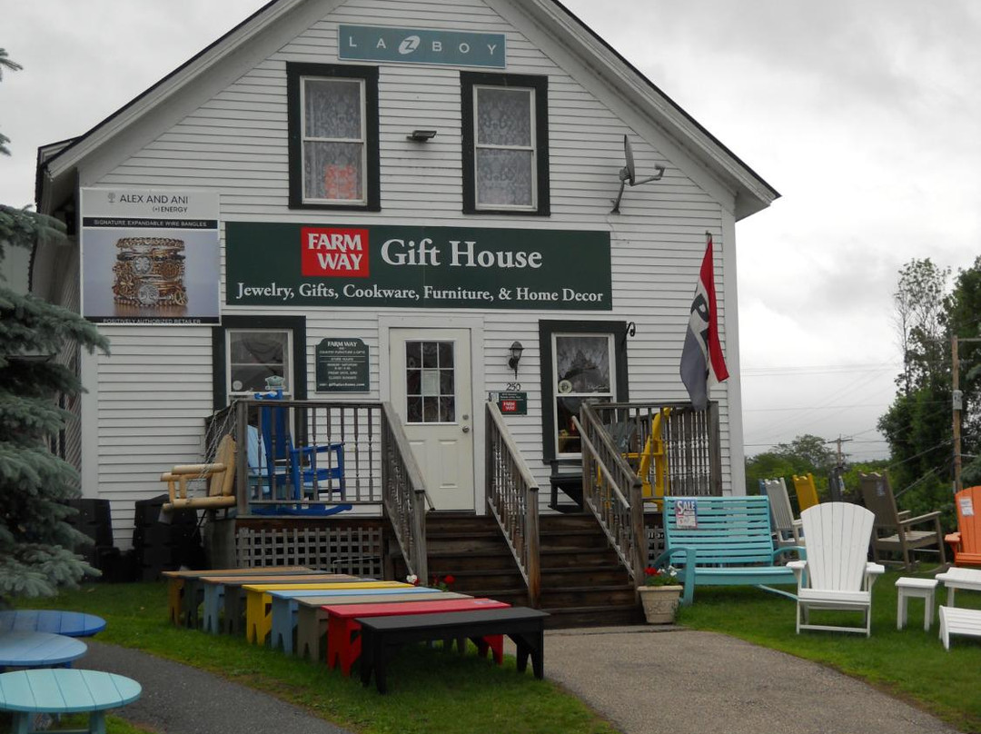 Farm-Way Inc - Vermont Gear-Bradford必去景点