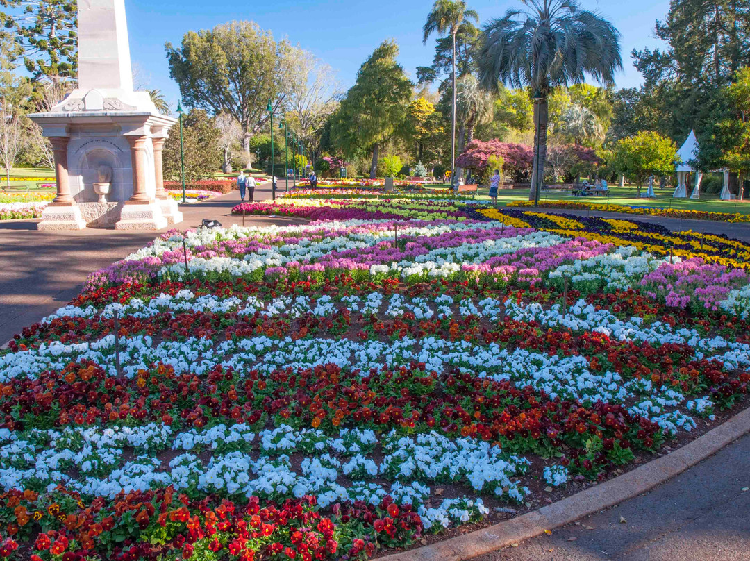Queens Park Botanic Gardens景点图片