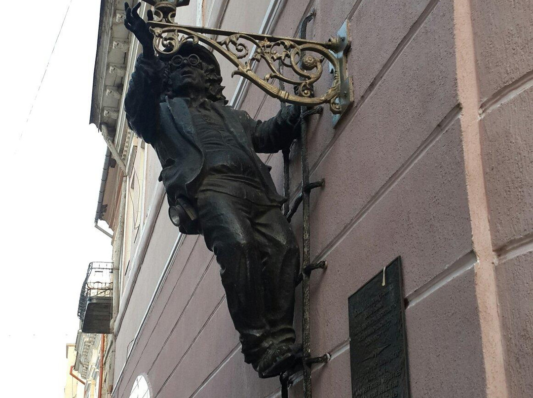 Lamplighter Statue-乌日霍罗德必去景点
