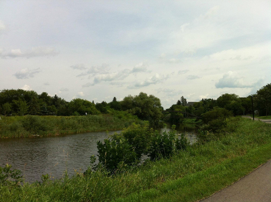 Kiwanis Waterfall Park-里贾纳必去景点