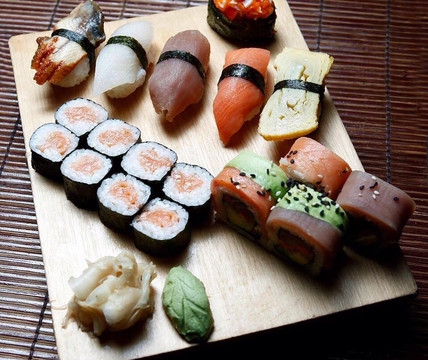 Sake Sushi Bar主图
