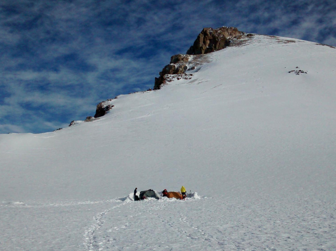 Chile Inexplorado Expediciones - Day Tour-圣地亚哥必去景点