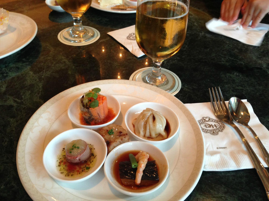 香港迪士尼樂園酒店主图